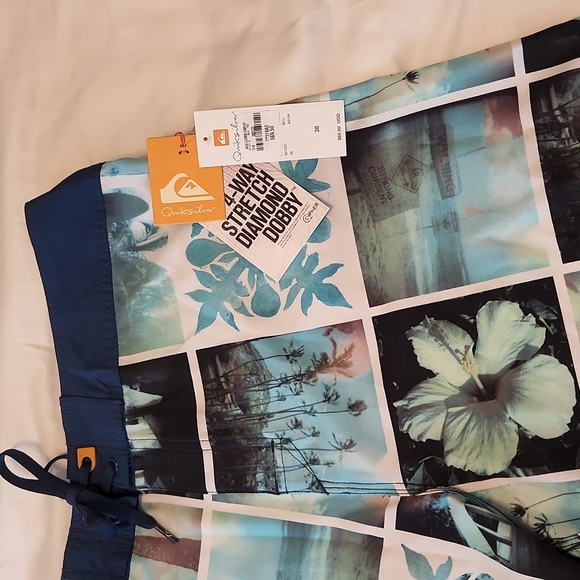 NWT Quiksilver Men's Board shorts - Picture 4 of 5